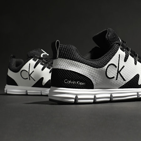 Calvin Klein - Zapatillas Runner Zapatillas Lace Up 0086 Negro Blanco Brillante