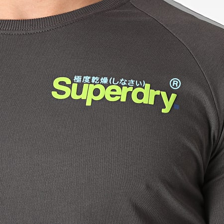 Superdry - Tee Shirt Manches Longues A Bandes Cali Raglan M6010468A Gris Anthracite