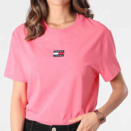 Tommy Jeans - Camiseta de mujer con escudo central 0404 Rosa