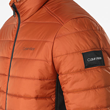 Calvin Klein - Giacca Essential con logo laterale 7335 marrone