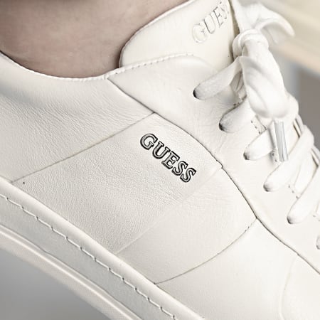 Guess - Baskets FM7STREAL12 Off White