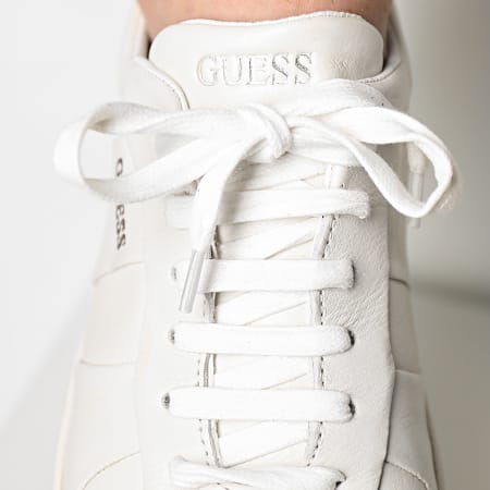 Guess - FM7STREAL12 Sneakers bianche