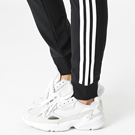 Adidas Sportswear - Pantalon Jogging Slim Femme 3 Stripes GM5542 Noir