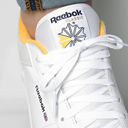 Reebok - Baskets AD Court GX0028 Cloud White Vector Navy Seso Gold