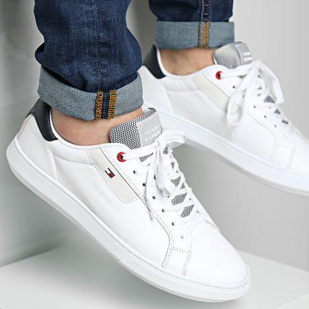 Tommy Hilfiger - Baskets Essential Leather Cupsole 2581 White