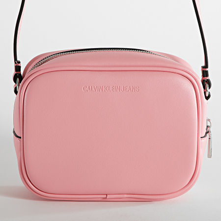 Calvin Klein - Sacoche Femme Camera Bag 7202 Rose