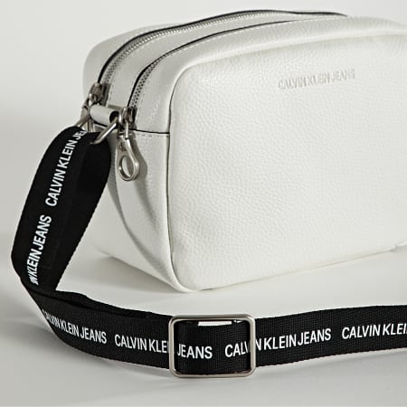 Calvin Klein - Sacoche Femme Double Zip Camera 8233 Blanc