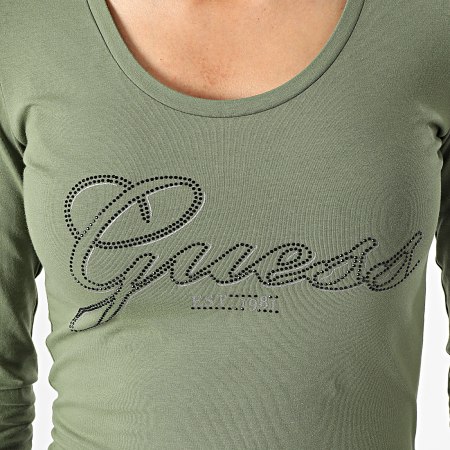 Guess - Tee Shirt Manches Longues Femme W1YI90 Vert Kaki