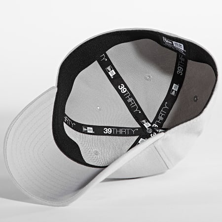 New Era - Casquette Fitted 39Thirty Basic 11179873 Gris