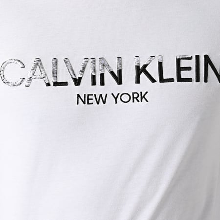 Calvin Klein - Tee Shirt Multi Embroidery 7247 Blanc