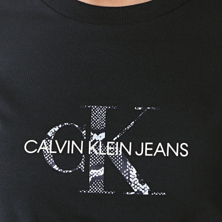 Calvin Klein - Tee Shirt Femme Seasonal Filled Monogram 6250 Noir