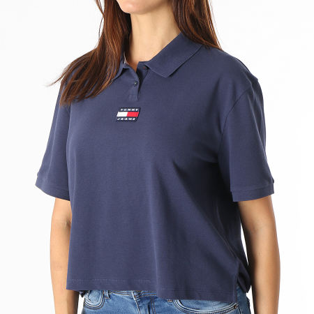 Tommy Jeans - Polo de manga corta con insignia central para mujer 0347 azul marino
