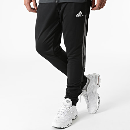 Adidas Sportswear - Ensemble De Survêtement Veste Short Jogging Juventus GR2966 Gris Anthracite Noir