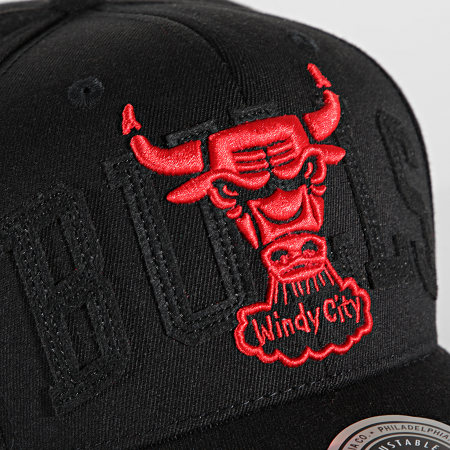 Mitchell and Ness - Casquette Double Triple Stretch Chicago Bulls Noir