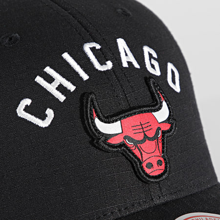 Mitchell and Ness - Casquette Arc Low Pro Chicago Bulls Noir
