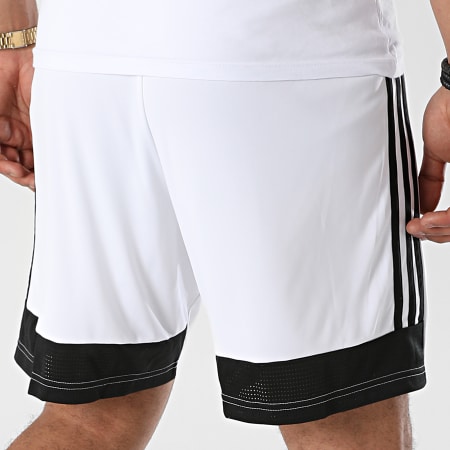 adidas - Short Jogging A Bandes DP3247 Blanc