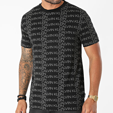 Calvin Klein - Allover Logo Camiseta 7773 Negro