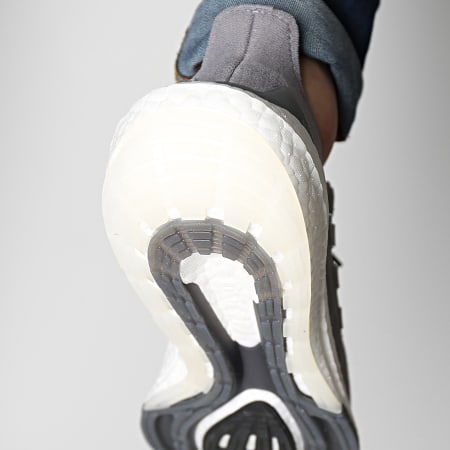 Adidas Sportswear - Sneakers Ultraboost 21 FY0381 Grigio 3 Grigio 4