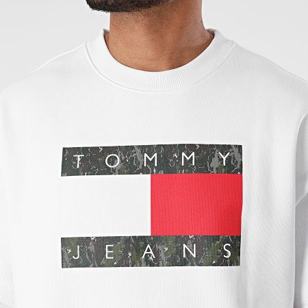 Tommy Jeans - Sweat Crewneck Camo Flag 1008 Blanc