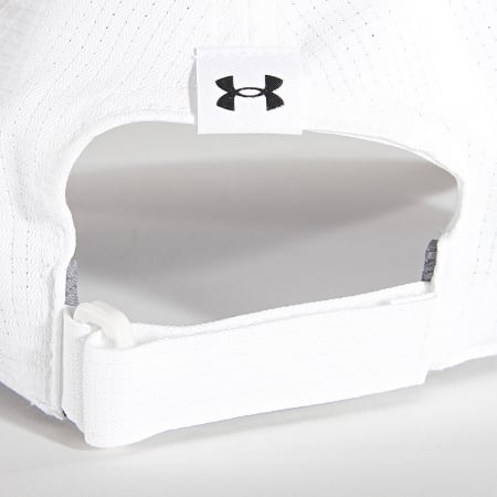 Under Armour - Casquette UA Iso-Chill 1361528 Blanc