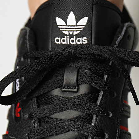 Adidas Originals - Baskets Continental 80 Stripes FX5091 Core Black  Collegiate Navy Vivid Red - LaBoutiqueOfficielle.com