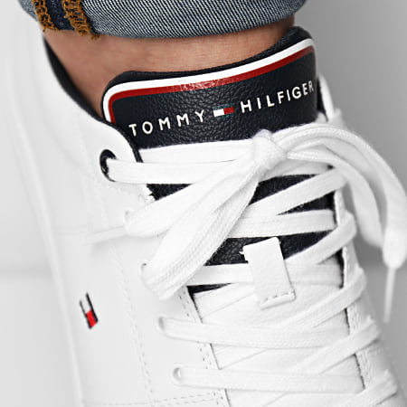 Tommy Hilfiger - Baskets Essential Leather 3739 White