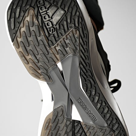 Adidas Sportswear - Baskets Alphatorsion 2 GZ8738 Core Black Cloud White Carbon