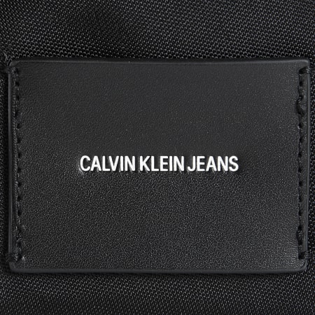 Calvin Klein - Sacoche Sport Essential Reporter 7193 Noir