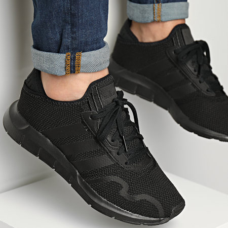 adidas - Baskets Swift Run X FY2116 Core Black