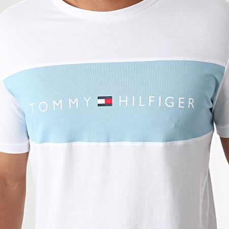 Tommy Hilfiger - Tee Shirt CN Logo Flag 1170 Blanc Bleu Ciel