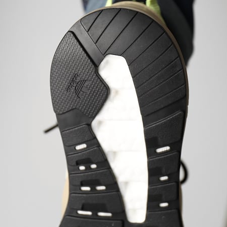 adidas - Baskets ZX 2K Boost Pure GW3515 Savanna Core Black Light Yellow