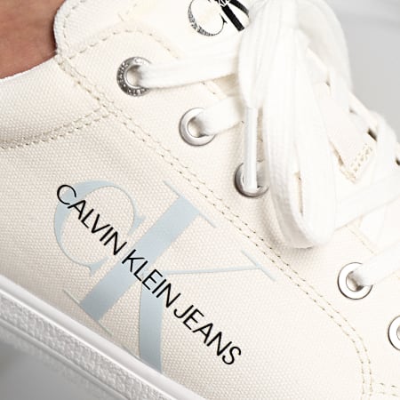 Calvin Klein - Baskets Vulcanized Lace Up 0274 Triple White