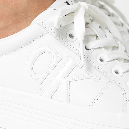 Calvin Klein - Sneakers da donna con piattaforma vulcanizzata Mono 0395 Bianco
