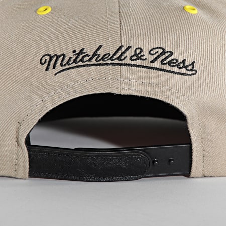 Mitchell and Ness - Casquette Snapback Day 3 Snapback Chicago Bulls Beige