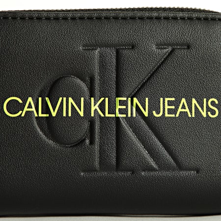 Calvin Klein - Portefeuille Femme Sculpted Mono 8396 Noir