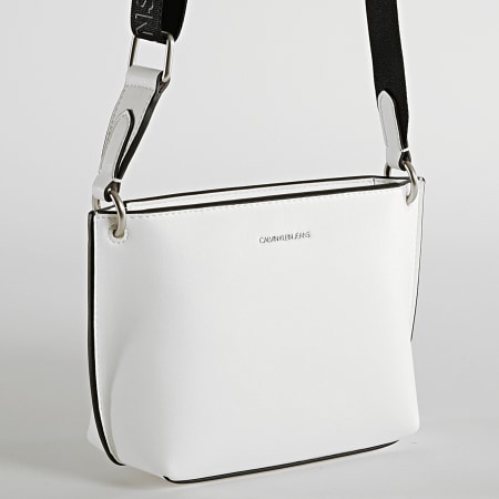 Calvin Klein - Sac A Main Femme Shadow Camera Bag 8383 Blanc