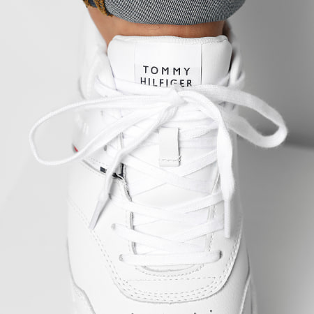 Tommy Hilfiger - Baskets Lightweight Leather Stripe 3729 White