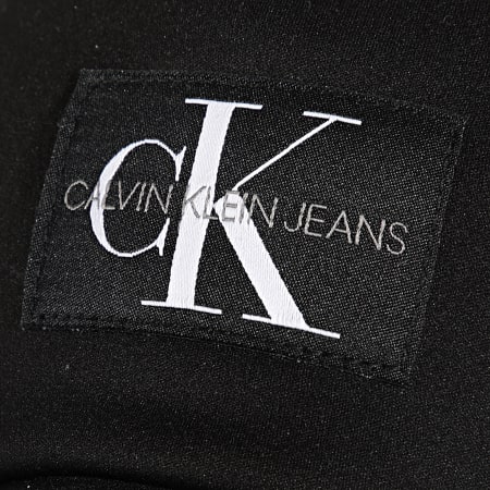 Calvin Klein - Casquette Monogram Winter 7568 Noir