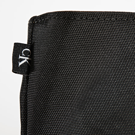 Calvin Klein - Sacoche Sport Essential Flatpack 7588 Noir