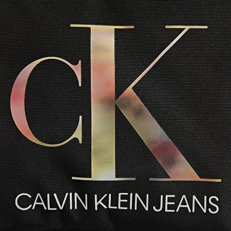 Calvin Klein - Sac A Main Femme Sport Essential Camera 8392 Noir