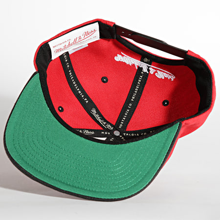 Mitchell and Ness - Casquette Snapback Billboard Classic Chicago Bulls Rouge