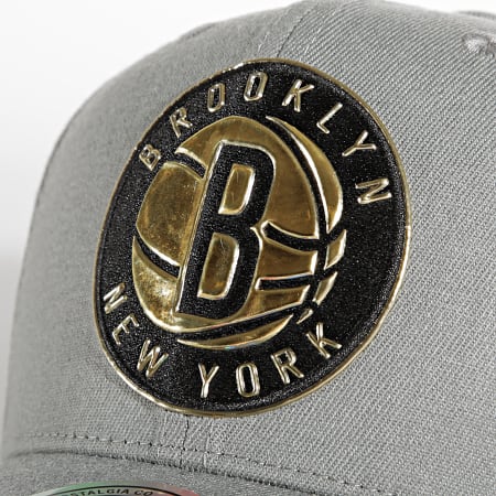 Mitchell and Ness - Casquette Snapback Golden Black Redline Brooklyn Nets Gris