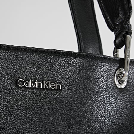 Calvin Klein - Sac A Main Femme Accent Shopper 8442 Noir