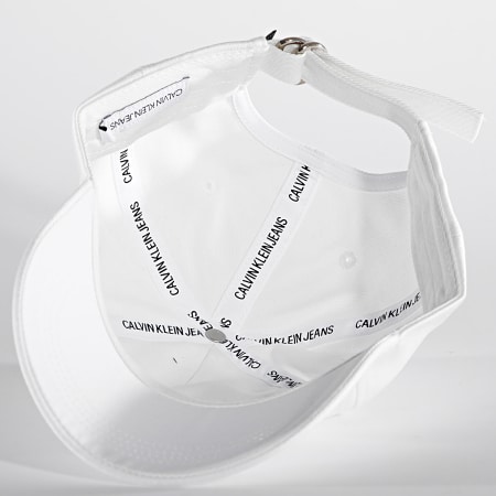 Calvin Klein - Gorra Institucional Micro 7561 Blanco