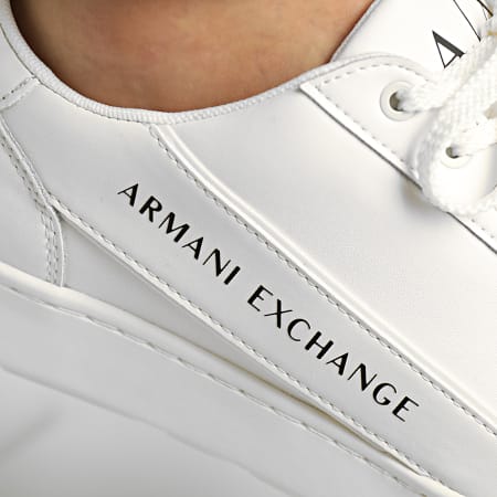 Armani Exchange - Baskets XUX082 XV262 White Off White