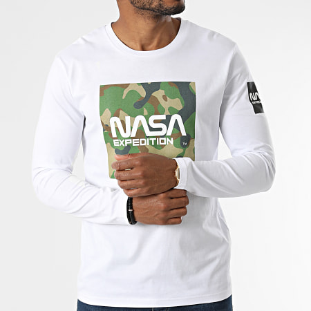 NASA - Camiseta de camuflaje de manga larga Worm Expedition blanca