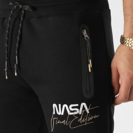 Final Club x NASA - Pantalon Jogging Nasa Final Edition Noir Blanc Détails Or