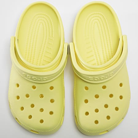 Crocs - Chanclas amarillas clásicas para mujer
