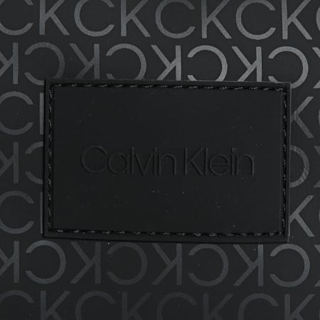 Calvin Klein - Sacoche Light Weight Expandable Reporter 7806 Noir