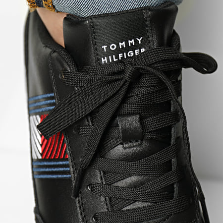Tommy Hilfiger - Baskets Essential Runner Flag Leather 3928 Black